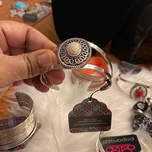 Everything must go sale - Picture 3 of 11